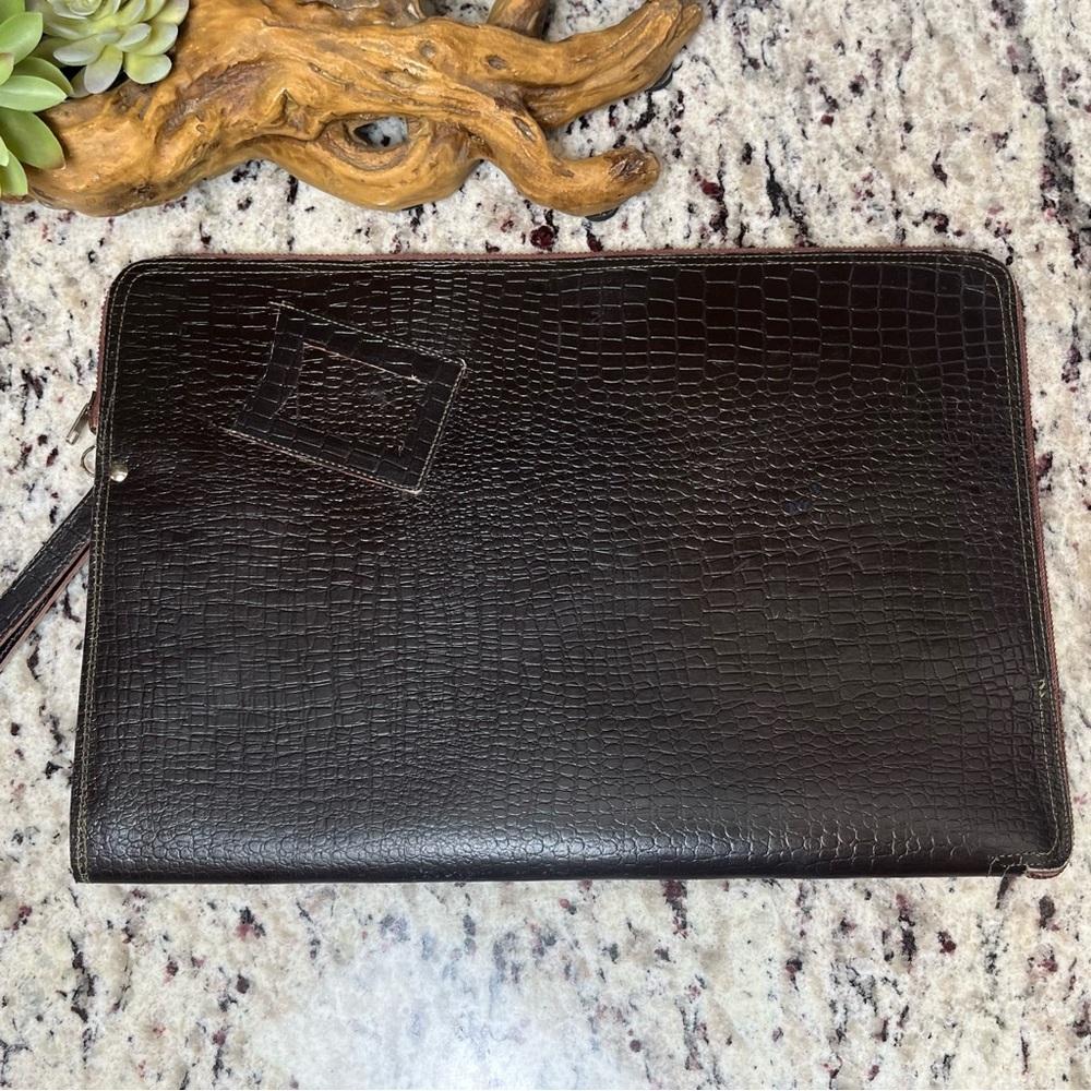 Vintage Dark Brown Croc-Embossed Laptop Sleeve